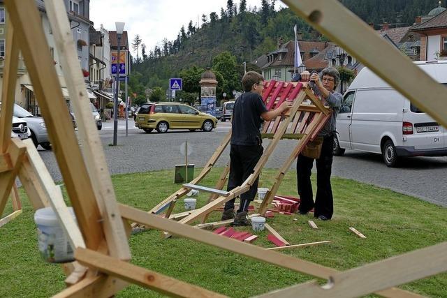 Knstlerduo PiaLeto baut eine Leuchtskulptur