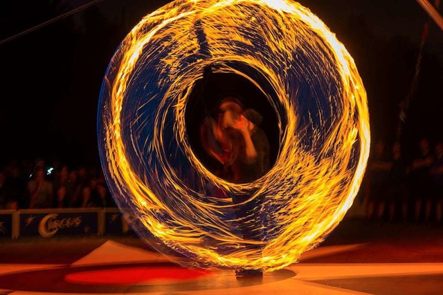 Spiel mit dem Feuer: Bei der Tournee im Sommer 2019 war das eine Show.  | Foto: Olaf Michel