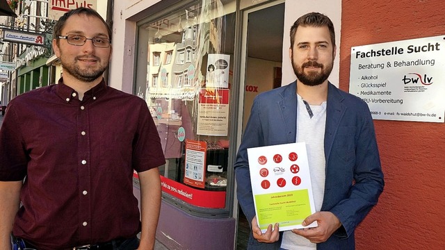 Peter Grimm (links) und Leiter Jonas F...cht in der Kaiserstrae 17 in Waldshut  | Foto: suedkurier