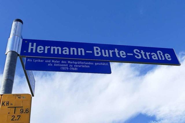 Die Hermann-Burte-Straße in Efringen-Kirchen behält ihr Zusatzschild