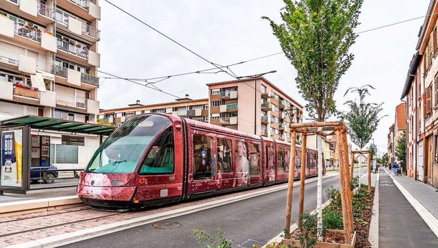 Mit Funden aus der Rmerzeit dekoriert...urde, fhrt die Tram in den Stadtteil.  | Foto: bz