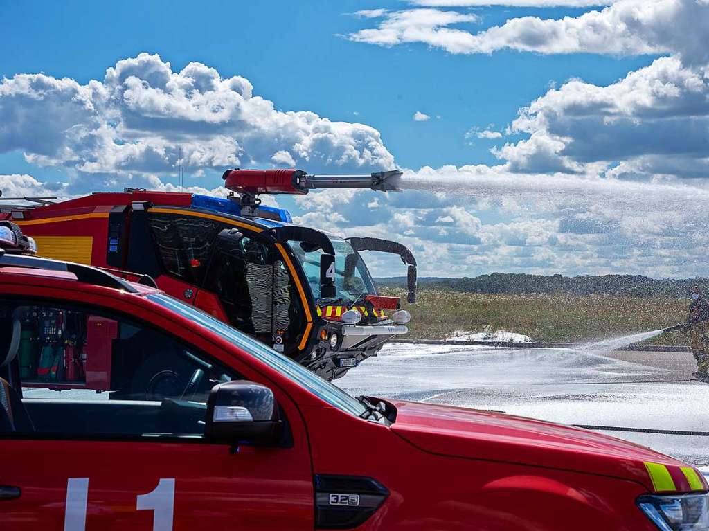 bung der Flughafenfeuerwehr am Euroairport