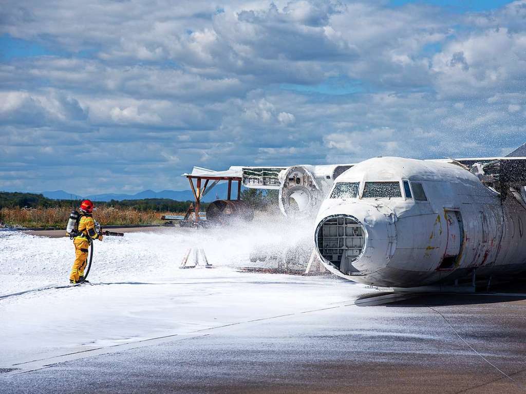 bung der Flughafenfeuerwehr am Euroairport