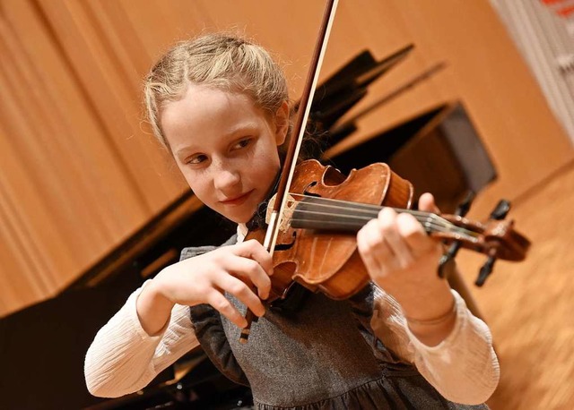 Jugend musiziert: Anna-Lea Marquigny (Violine)  | Foto: Rita Eggstein