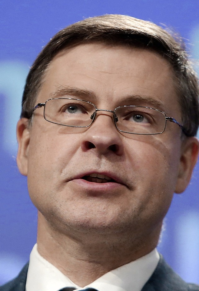 Valdis Dombrovskis wird neuer Handelskommissar.  | Foto: Aris Oikonomou (dpa)