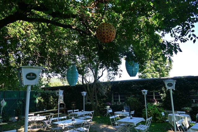 Im Biergarten kann Norbert Schneck ru...ten corona-konform einen Platz bieten.  | Foto: Verena Pichler