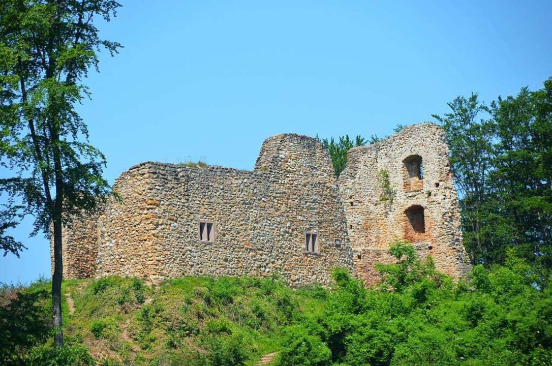 Schönberg, Schloss, Schneeburg Ebringen ist ein 1300 Jahre altes