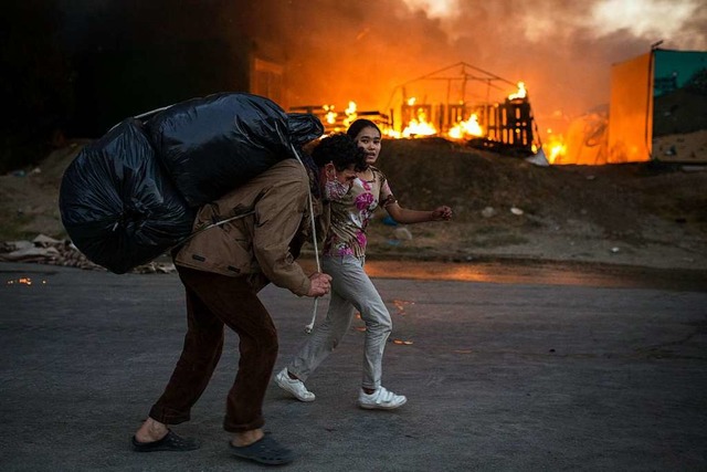 Brand im Flchtlingslager Moria  | Foto: Socrates Baltagiannis (dpa)