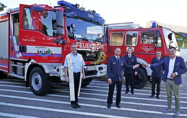 Martin Metzler, Pattric Grzybek, Stefa...Fahrzeug (links) und dessen Vorgnger   | Foto: Michael Gottstein