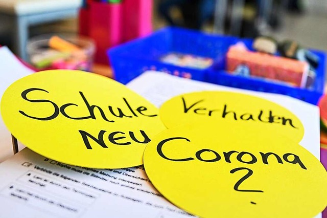 Der Schulstart mit Corona steht vor der Tr (Symbolfoto).  | Foto: Felix Kstle (dpa)