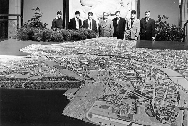 Stadtmodell von Basel aus den 1960ern:...en rund 180.000 Arbeitsstunden hinein.  | Foto: J.K. Suter