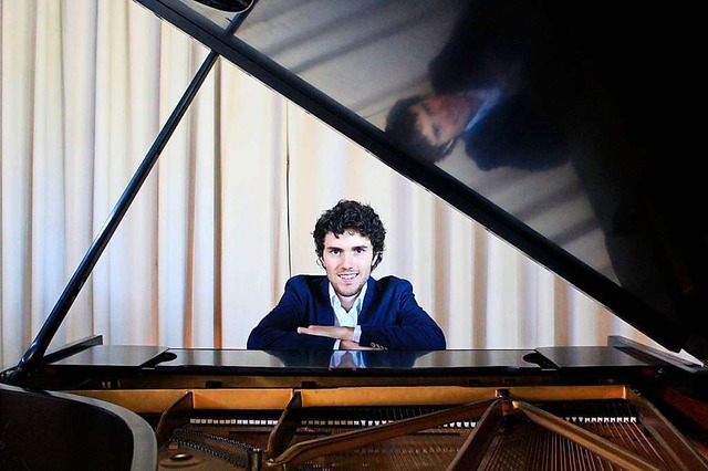 Pianist Aaron Lchle spielt als Gast d...it Musik rund um Ludwig van Beethoven.  | Foto: Elisabeth Schirrmacher