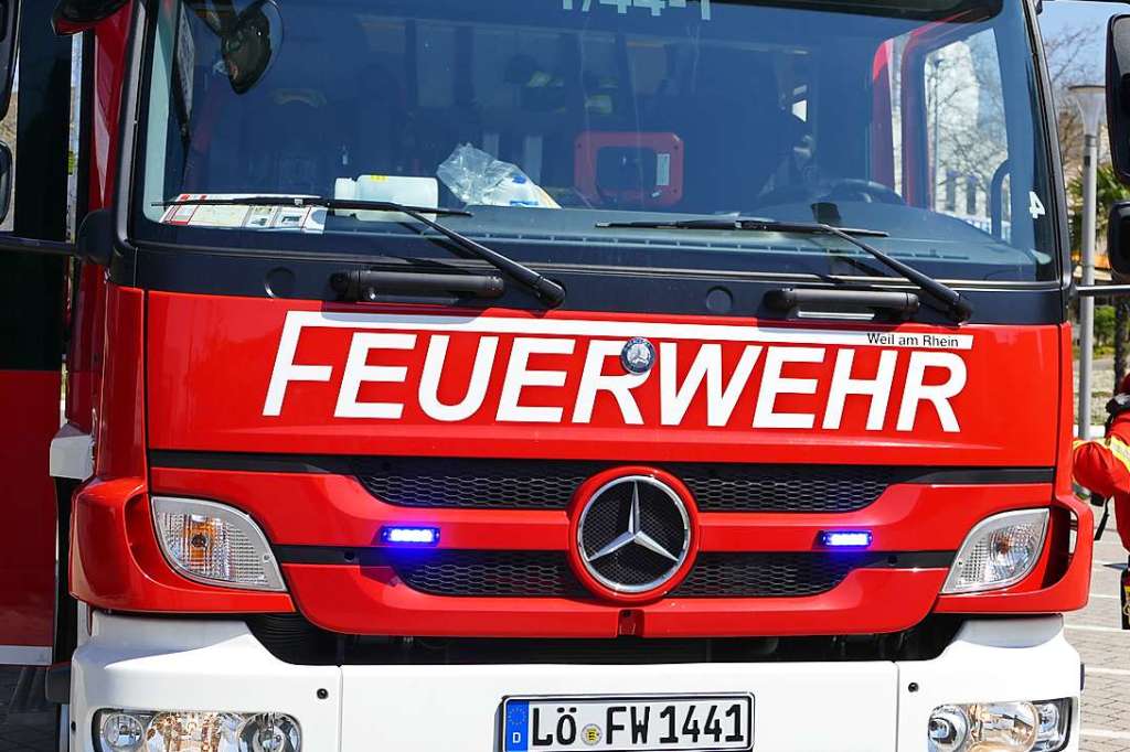 Man falls into a pit in the Breisgau industrial park near Hartheim with an excavator and dies – Eschbach