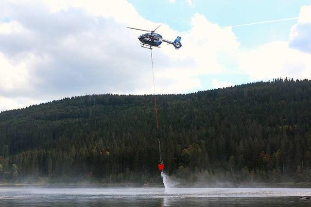 Video: Lschhubschrauber sollen Waldbrnde im Schwarzwald bekmpfen