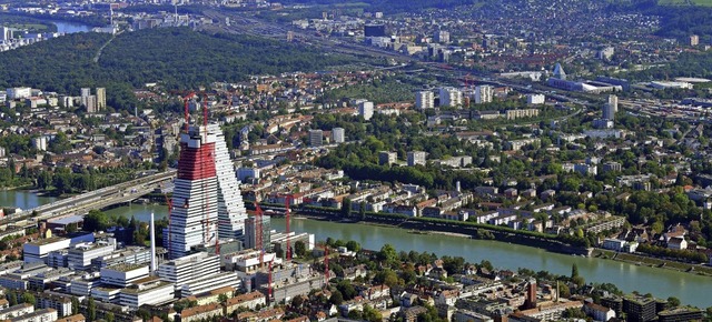 Die gute wirtschaftliche Entwicklung u...sst die Stadt am Rhein weiter wachsen.  | Foto: Erich Meyer