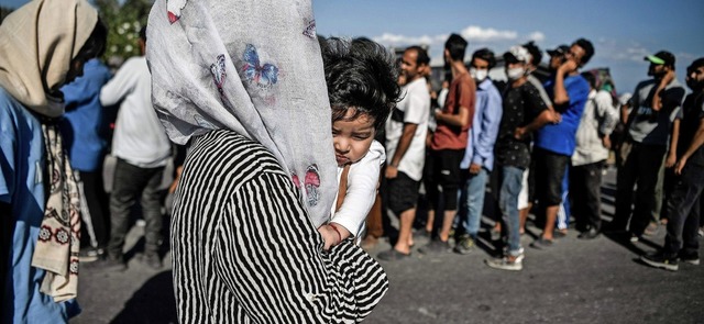 Obdachlos gewordene Schutzsuchende auf Lesbos  | Foto: LOUISA GOULIAMAKI (AFP)