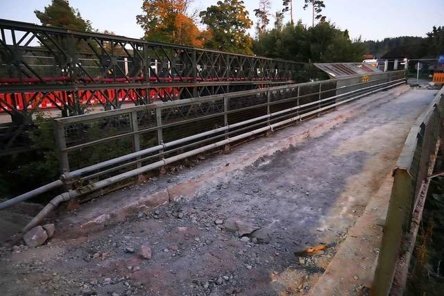 Wolfsgrundbrcke wird fr den Neubau abgebaut