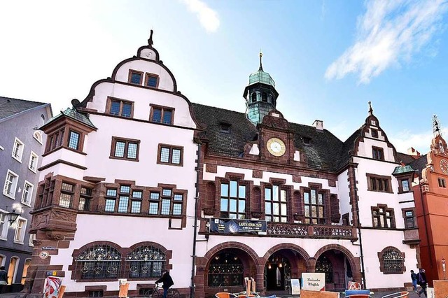 Aus dem Freiburger Rathaus kommen positive Signale fr die Geflchteten.  | Foto: Thomas Kunz