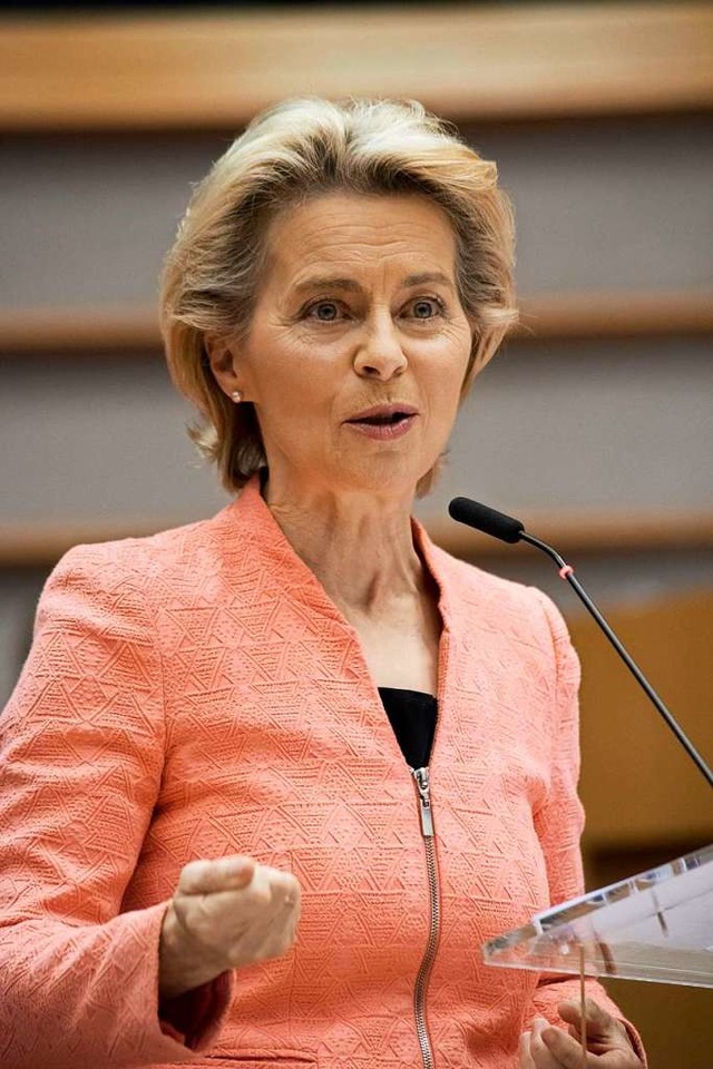Ursula von der Leyen am Mittwoch bei i...zur Lage der Union im Europaparlament.  | Foto: - (dpa)