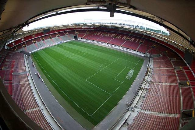 8000 Fans beim SC-Spiel im Stuttgarter Stadion