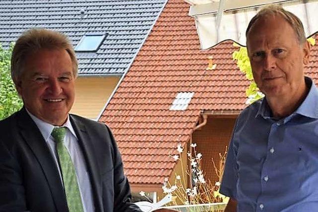 Ministerprsident wrdigt Bernhard Seger aus Schnau mit der Staufermedaille