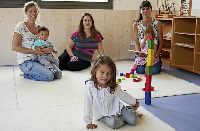 Einen ersten Eindruck vom neuerffnete...Kinder Yunus, Josephine und Valentina   | Foto: Michael Gottstein