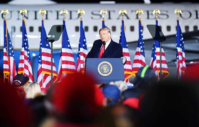 US-Prsident Donald Trump bei einer Wahlkampfveranstaltung in Wisconsin.  | Foto: MANDEL NGAN (AFP)