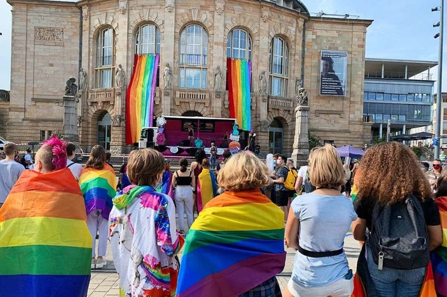 Die Demonstranten wollen queere Rechte strken.  | Foto: Simone Hhl