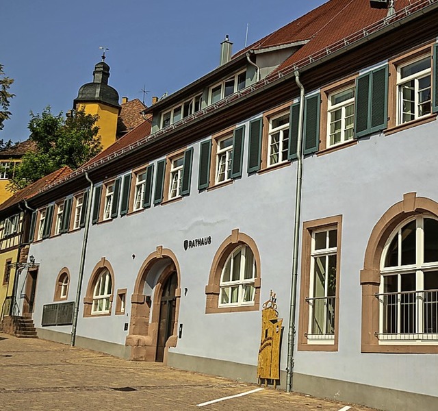 Neues Schmuckstck der Altstadt: das sanierte Rathaus in Mahlberg  | Foto: Sandra Decoux-Kone
