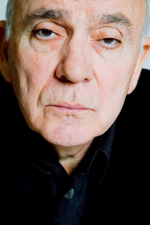 Im Dienst der Sache zum 80. Geburtstag von Gerd Heinz Theater