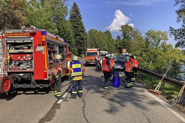 B 34 nach Unfall gesperrt