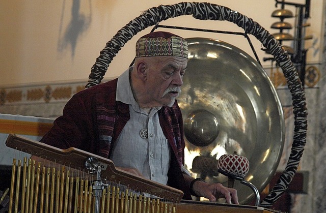 Ein meditatives Klang-Konzert zu seine...d Kroell in der Kirche in Niederwihl.   | Foto: Karin Stckl-Steinebrunner