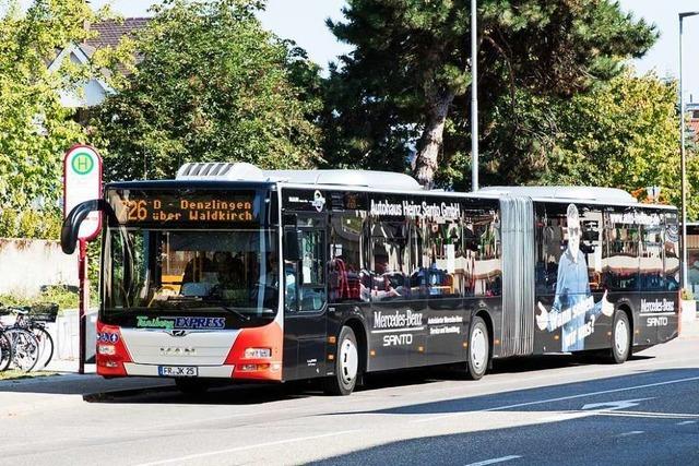 Schienenersatzverkehr nach Waldkirch ist zu Unterrichtsbeginn und -ende berlastet