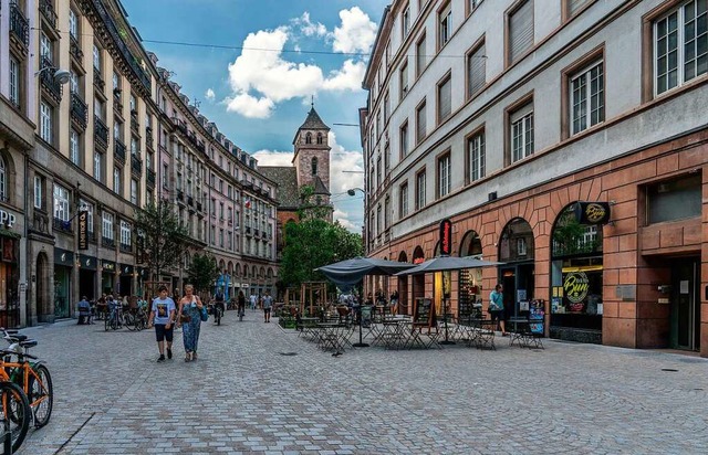 In Teilen Straburgs ist es ab Donners...h mit mehr als 10 Personen zu treffen.  | Foto: teli