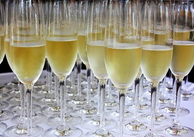 Sekt, Prosecco oder gar Champagner &#8211; was ist wohl in diesen Glsern drin?  | Foto: Fotolia.com/ChristArt