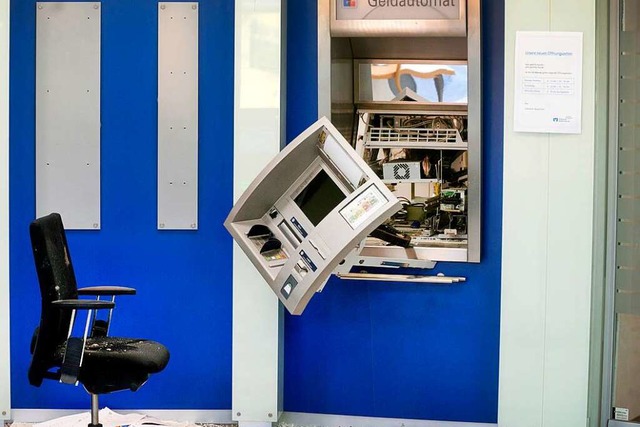 Symbolbild: Unbekannte haben in Pfaffenweiler einen Geldautomaten gesprengt  | Foto: Arnulf Stoffel
