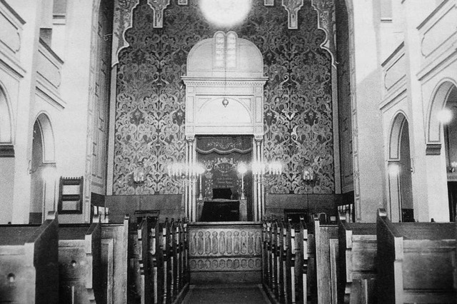 Diese Innenansicht der Alten Synagoge ...eit&#8220; (Rombach Verlag) entnommen.  | Foto: Stadtarchiv Freiburg