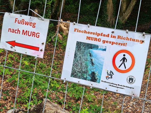 Kein Durchgang: Der Fupfad ist mit einem Bauzaun abgesperrt.  | Foto: Stefan Ammann