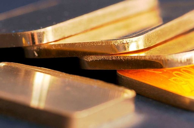 In Krisen steht Gold hoch im Kurs.  | Foto: Armin Weigel (dpa)