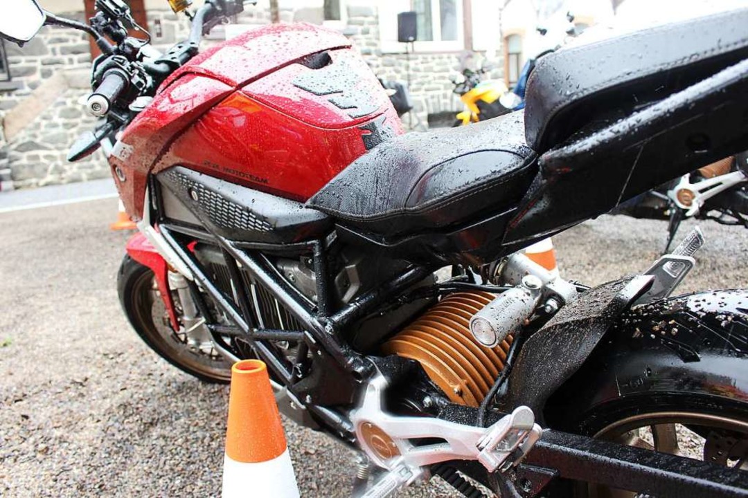 Kein Tank, kein Auspuff: So knnten die Motorrder der Zukunft aussehen.  | Foto: Martin Klabund