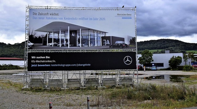 Noch Brache, bald Baustelle, dann Auto... investiert in Bad Sckingens Westen.   | Foto: Hildegard Siebold