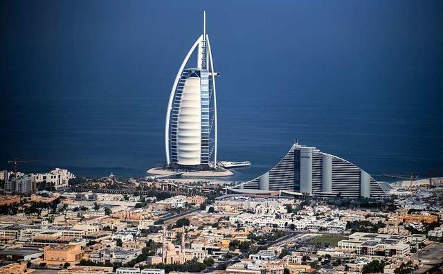 Hier, in Dubai, soll 2021/22 die Welta...; doch bei der Planung gibt es Pannen.  | Foto: KARIM SAHIB