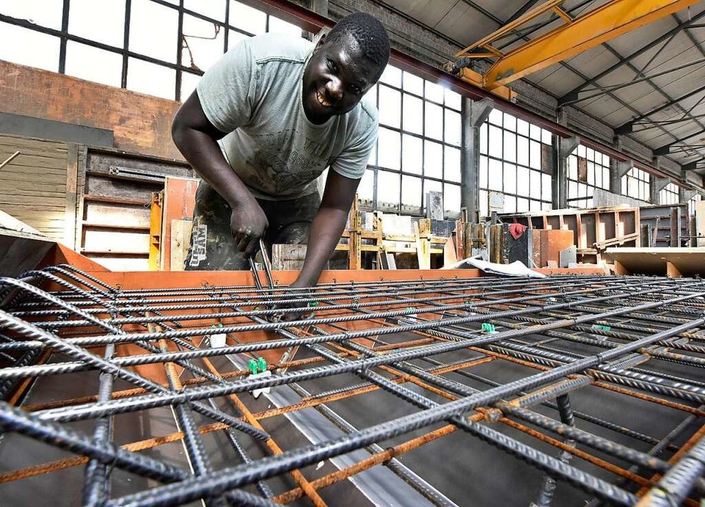 Buba Sonko absolvierte eine Ausbildung zum  zum Beton- und Stahlbetonbauer.  | Foto: Michael Bamberger
