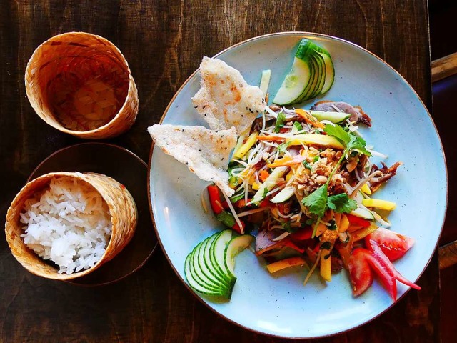 Salat mit Mango, Entenscheiben und Sojasprossen  | Foto: Geraldine Friedrich