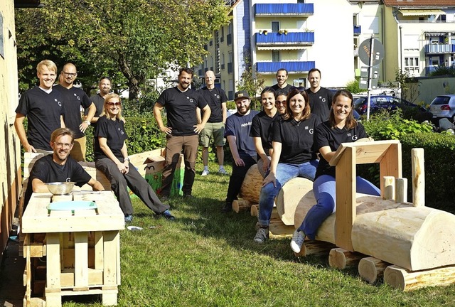 Anstatt auf einen Betriebsausflug zu g... den Garten des Brgertreffs Kollnau.   | Foto: Stadt Waldkirch