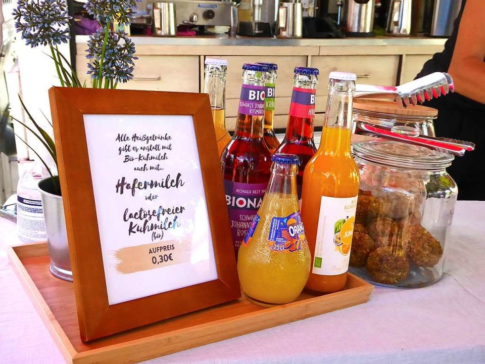 Sowohl zur Kuhmilch als auch zu koffei...das Appeccino leckere Alternativen an.  | Foto: Felicia Herr