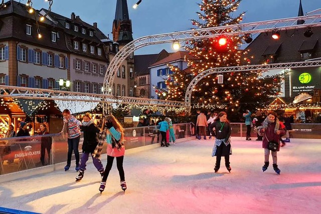 Die Eisbahn auf dem Emmendinger Weihnachtsmarkt  | Foto: Gerhard Walser