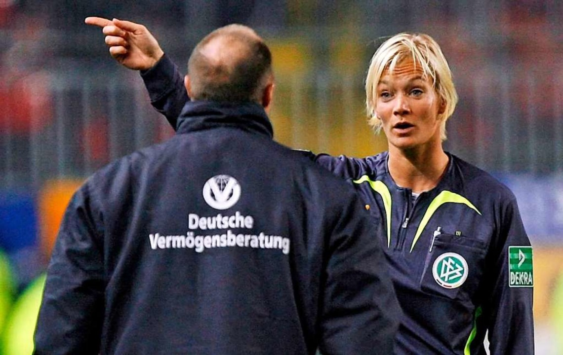 Bei einem ihrer ersten Spiele in der Bundesliga  | Foto: dpa