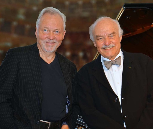 Charles Brauer (rechts) und Gnther Br...n treten am 7. Oktober im Burghof auf.  | Foto: Burghof