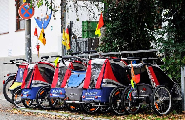 Fahrradanhnger sind vor Kitas keine S... zu mssen dagegen schon (Symbolbild).  | Foto: Ingo Schneider